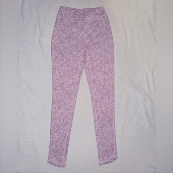 Gymshark she’s Pink Patterned Leggings - Picture 3 of 5